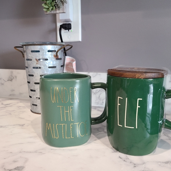 Rae Dunn Christmas Mugs (2020) - Picture 4 of 5